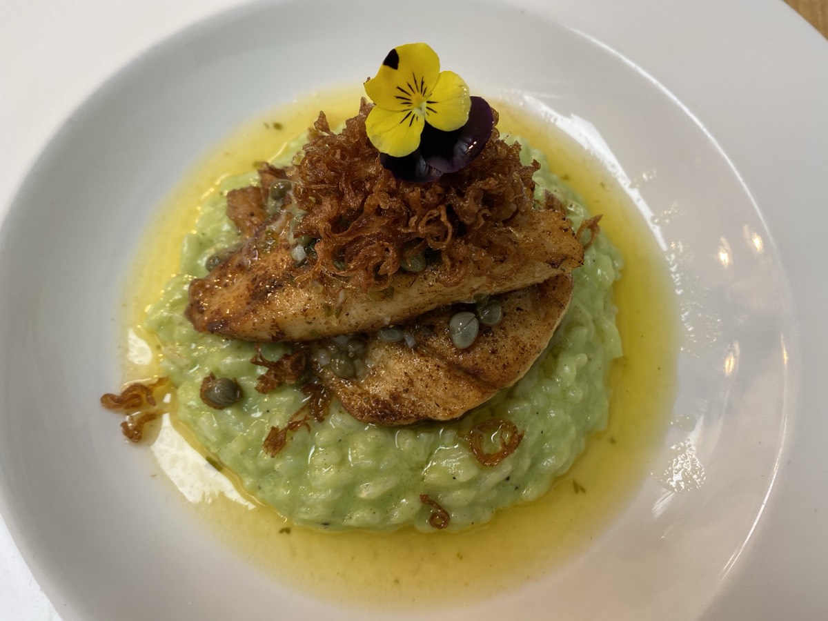 Ye Olde College Inn dish