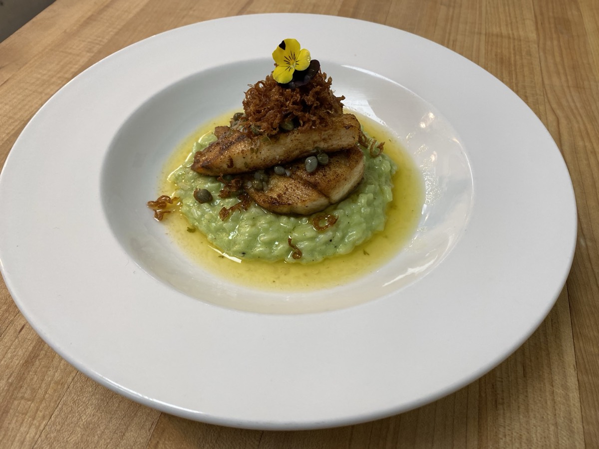 Ye Olde College Inn dish