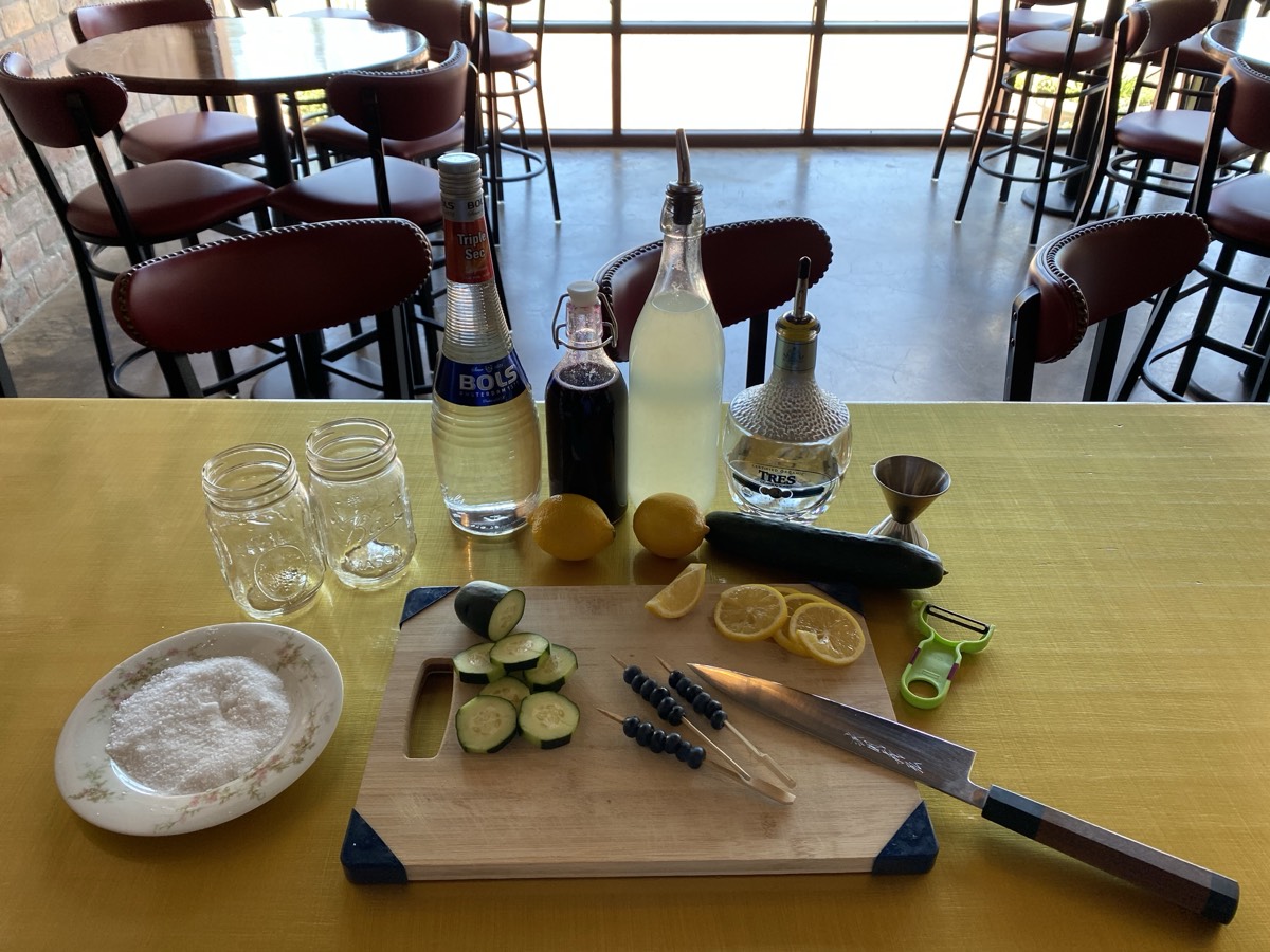 Ye Olde College Inn dish