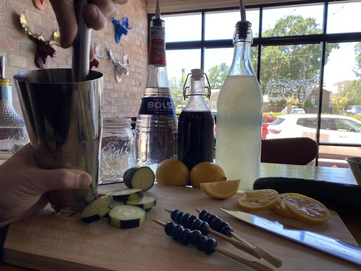 Ye Olde College Inn dish