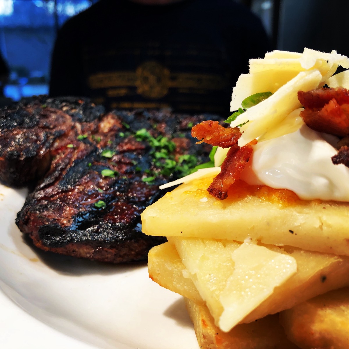 Ye Olde College Inn dish