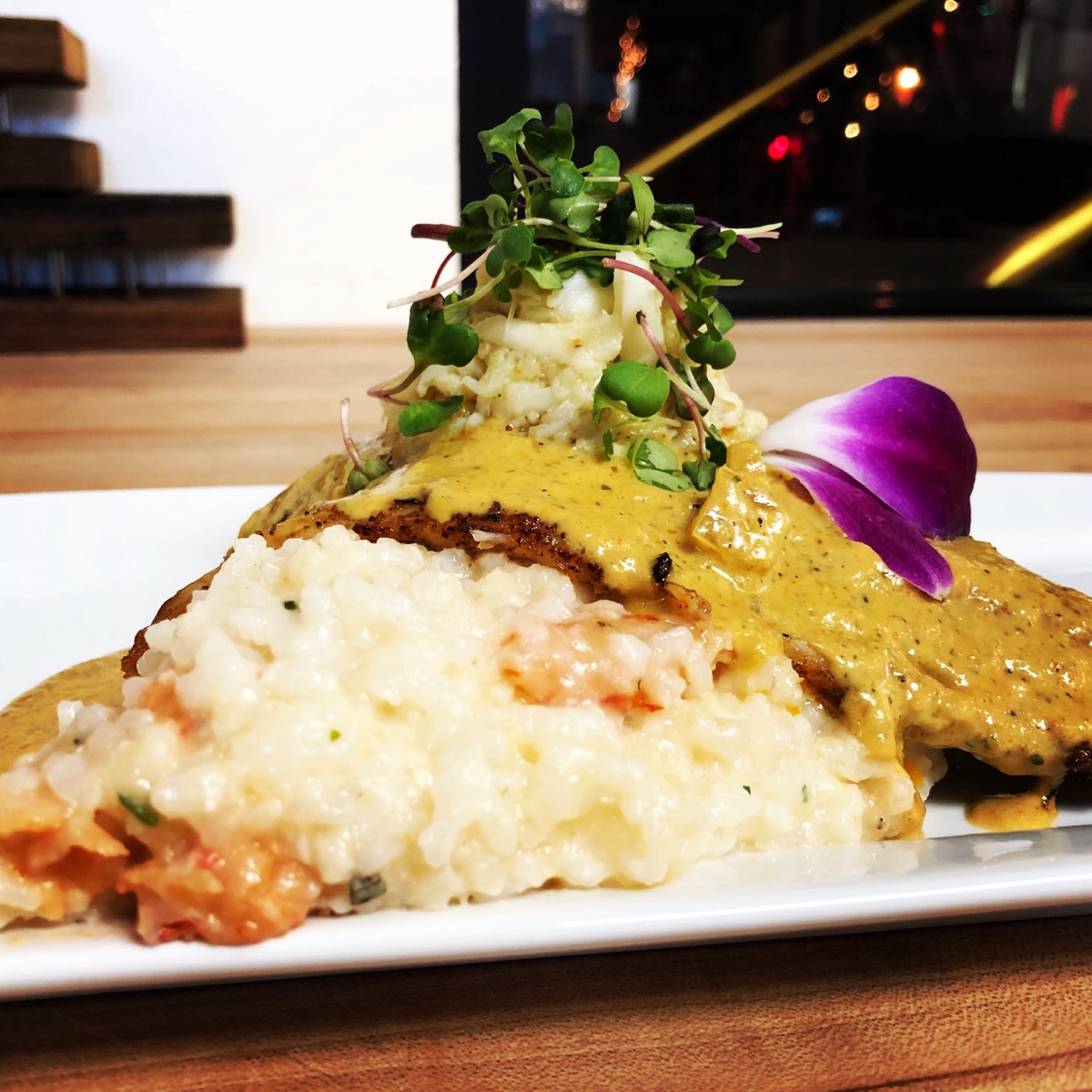 Ye Olde College Inn dish