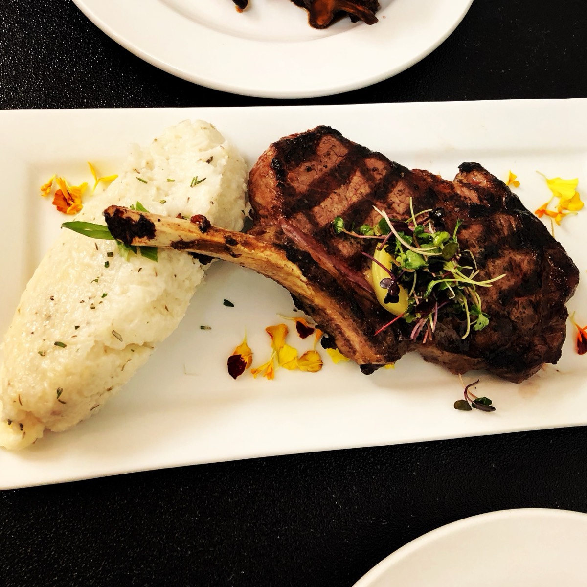 Ye Olde College Inn dish