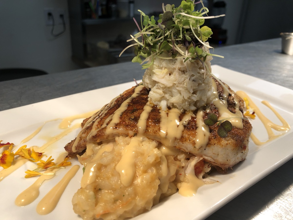 Ye Olde College Inn dish