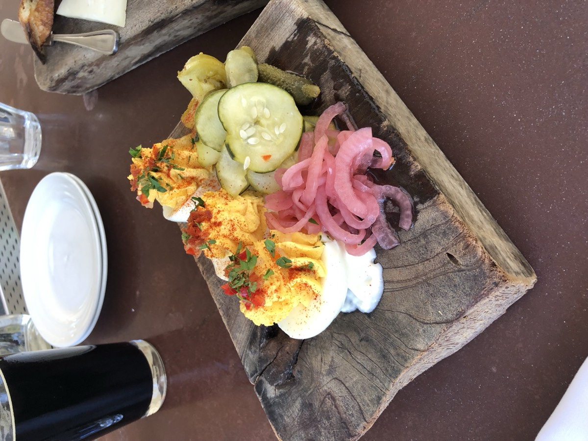 Ye Olde College Inn dish