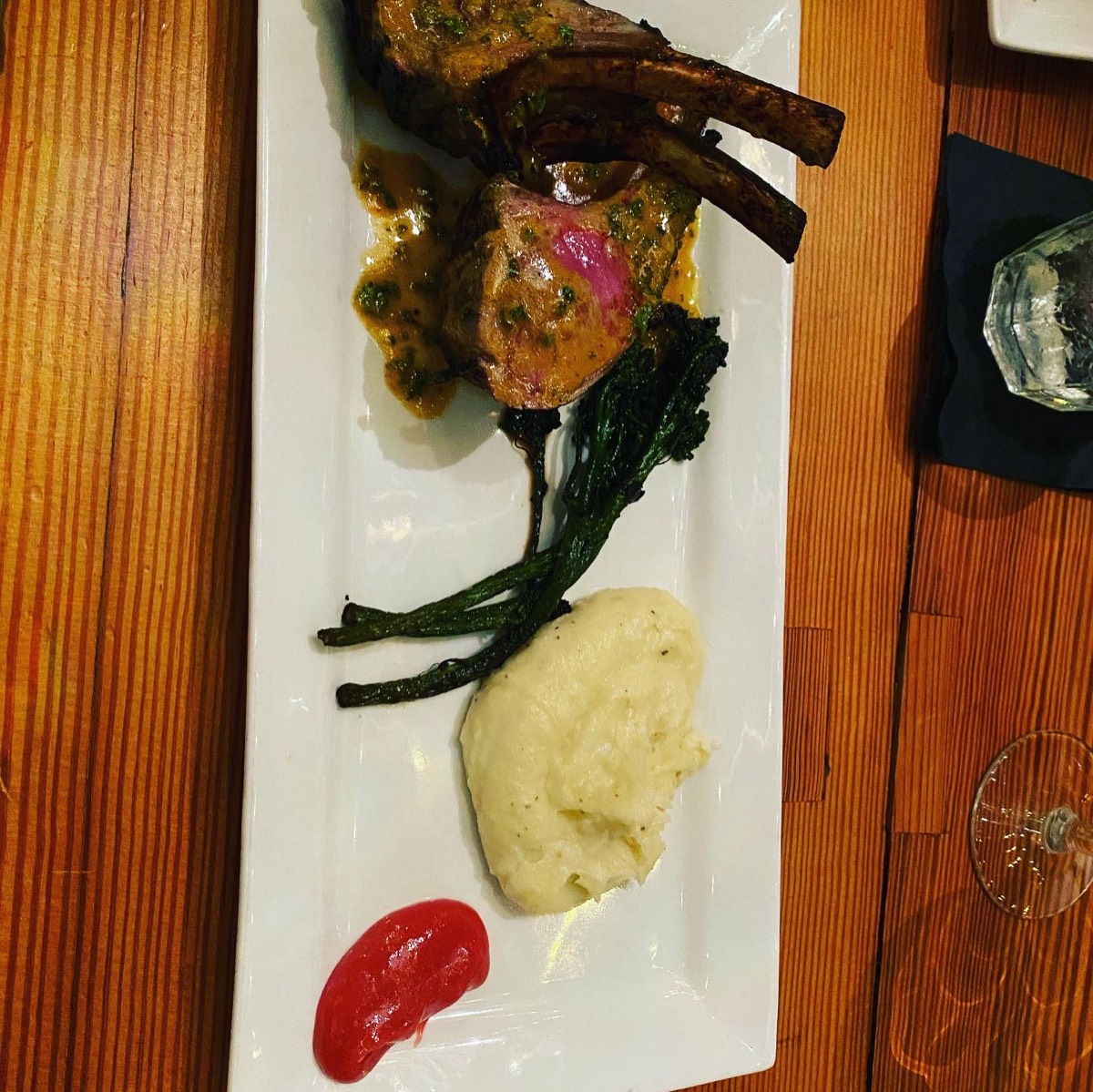 Ye Olde College Inn dish